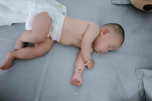 襄阳宝宝多大开始游泳